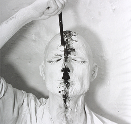 Rudolf Schwarzkogler 6. Aktion, 1966 Gelatin Silver Print, 39,6 x 29,40 cm Österreichische Fotogalerie / Museum der Moderne Salzburg