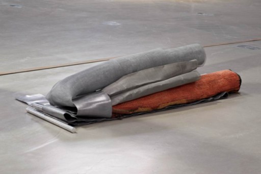 Michael Kienzer Verlegung Vol. 2 2012 Metall Gummi Textil 220 x 70 x 40 cm Kie/S 120015