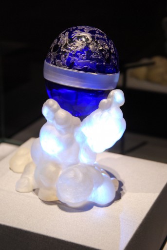 “Constellation” Egg, Saint Petersburg, 1917 House of C. Fabergé Rock crystal, rose-cut diamonds, glass h. 18 cm © Fersman Mineralogical Museum